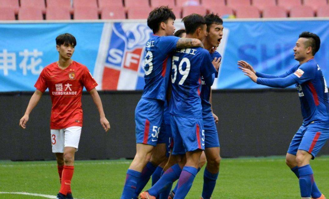 包含转会期曼联备战中超，战术微调细节曝光，底气十足，数据趋势出现新变化的词条-爱游戏APP